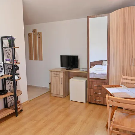 アパート Charming With Mountain View - By Flat Mаnаger