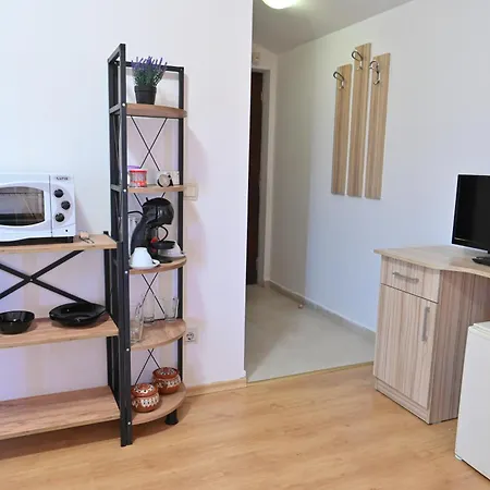 Charming With Mountain View - By Flat Mаnаger アパート