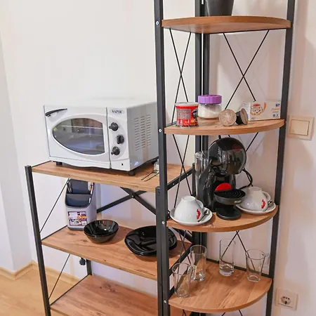 Charming With Mountain View - By Flat Mаnаger *