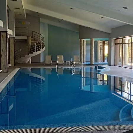 Charming With Mountain View & Seasonal Pool - By Flat Mаnаger Apartament