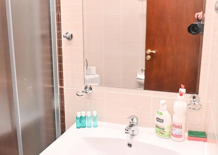 Lejlighed Charming With Mountain View - By Flat Mаnаger