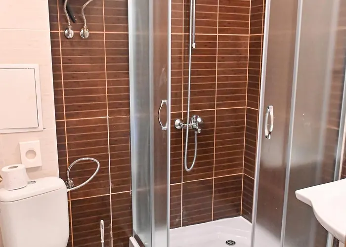 Charming With Mountain View - By Flat Mаnаger *