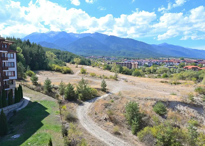 Charming With Mountain View - By Flat Mаnаger Lejlighed
